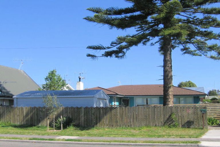 Photo of property in 5 Hawea Street, Mount Maunganui, 3116