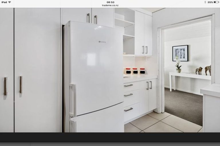 Photo of property in 92b Aikmans Road, Merivale, Christchurch, 8014