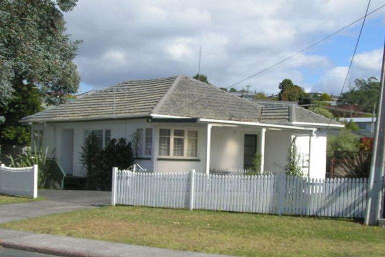 Photo of property in 2/33 Havelock Avenue, Forrest Hill, Auckland, 0620