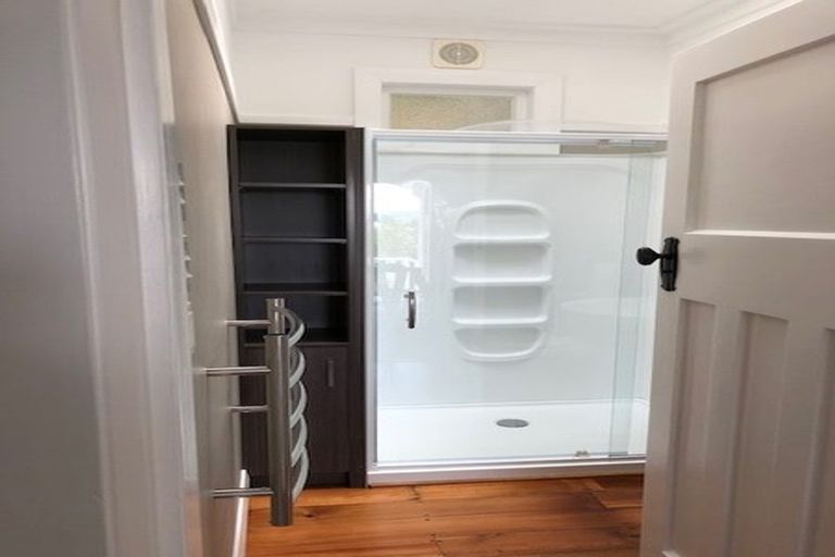 Photo of property in 20 Raroa Road, Kelburn, Wellington, 6012