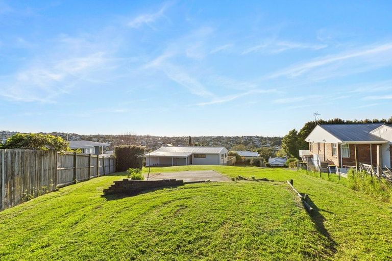 Photo of property in 24 Alton Avenue, Hillcrest, Auckland, 0627
