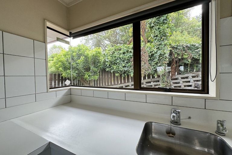 Photo of property in 169a Broderick Road, Johnsonville, Wellington, 6037