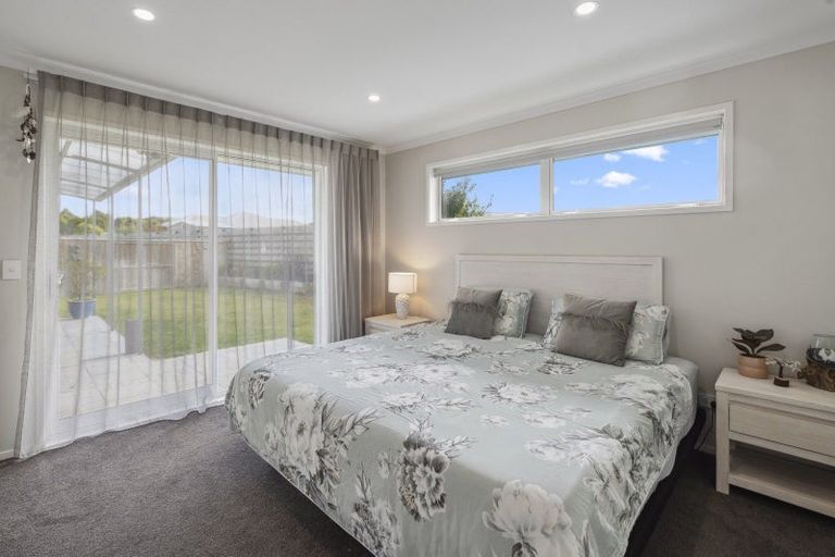 Photo of property in 5 Larches Lane, Kinloch, Taupo, 3377