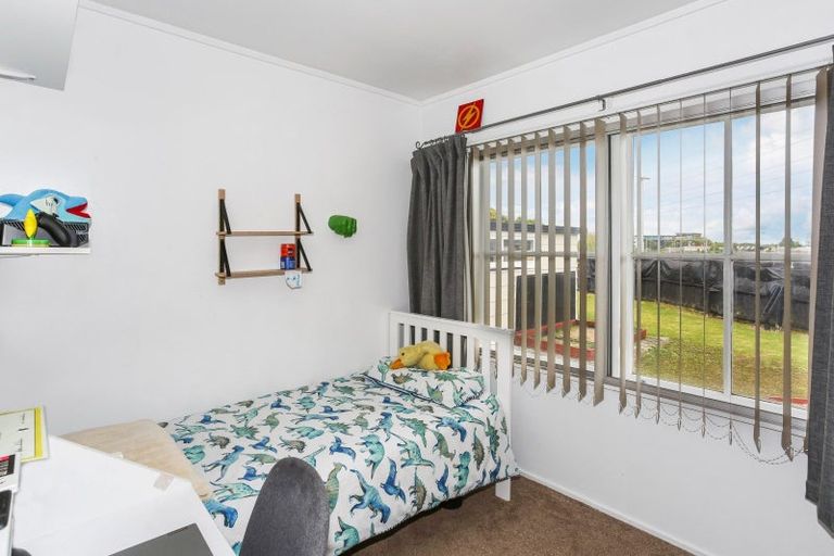 Photo of property in 32 Barnhill Crescent, Pahurehure, Papakura, 2113