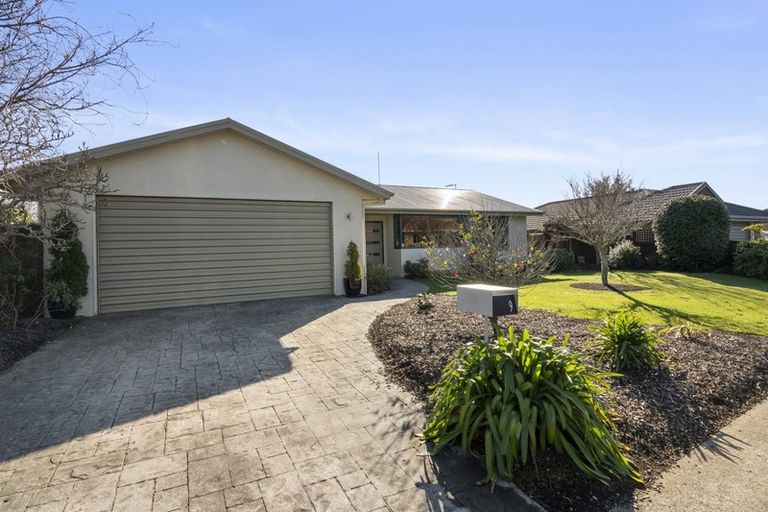 Photo of property in 9 Maple Crescent, Richmond, 7020