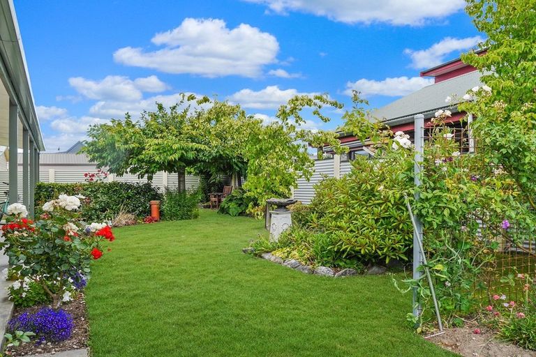 Photo of property in 21 Glencairn Road, Twizel, 7901