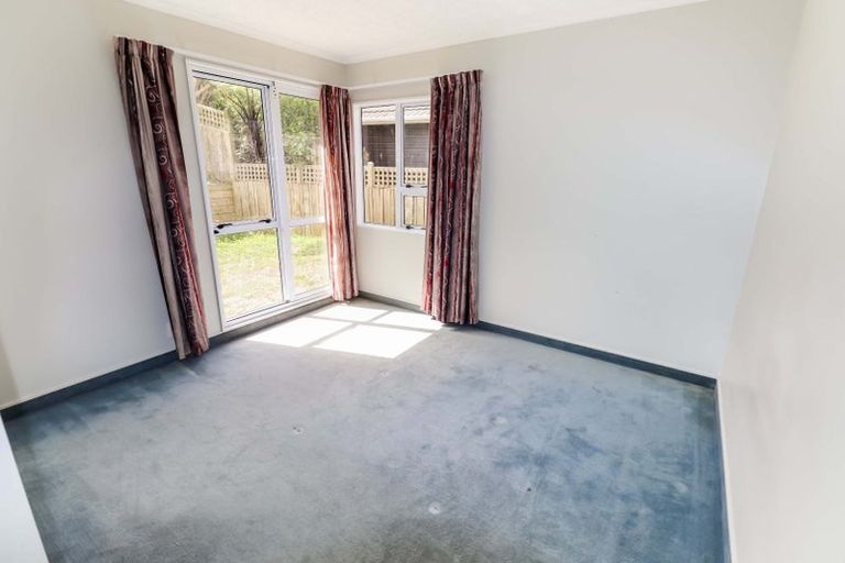 Photo of property in 9 Longmont Terrace, Churton Park, Wellington, 6037