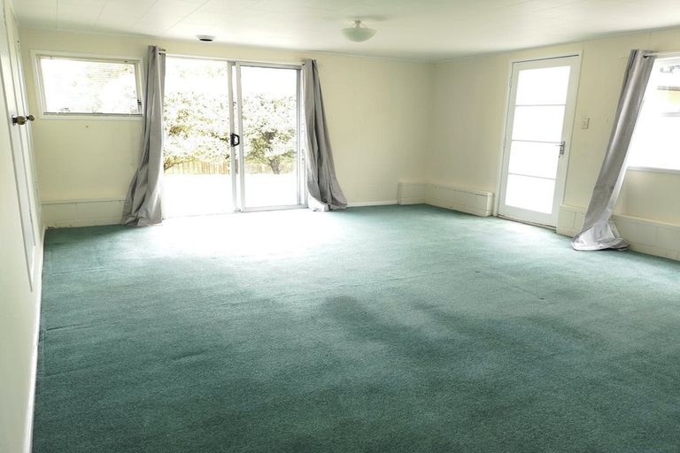 Photo of property in 25 Dobell Road, Stanmore Bay, Whangaparaoa, 0932