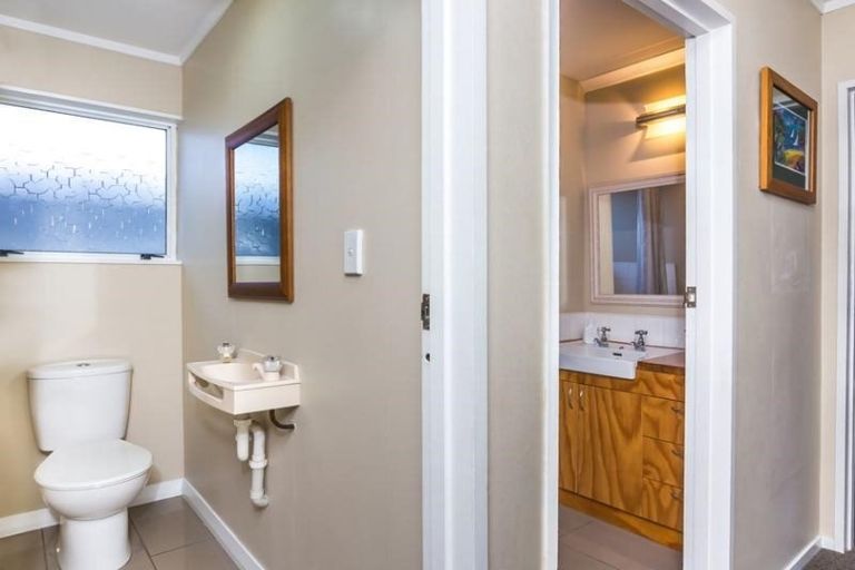 Photo of property in 102 Hyde Avenue, Richmond Heights, Taupo, 3330