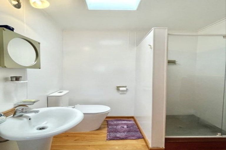 Photo of property in 2 Somme Road, Silverstream, Upper Hutt, 5019