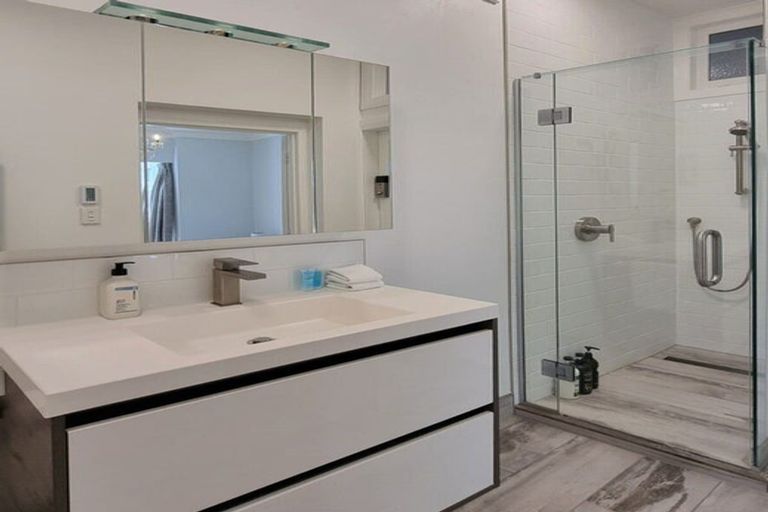 Photo of property in 23 Hay Street, Oriental Bay, Wellington, 6011