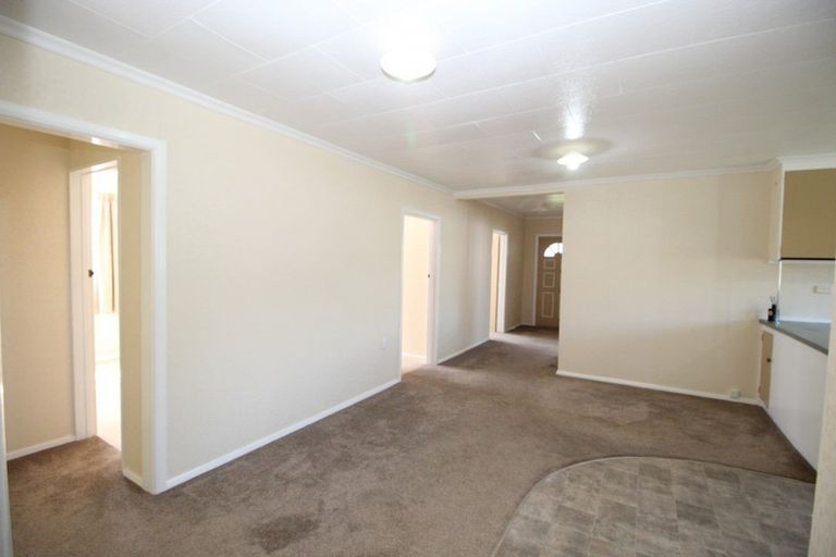 Photo of property in 15 Gladstone Street, Woodville, 4920