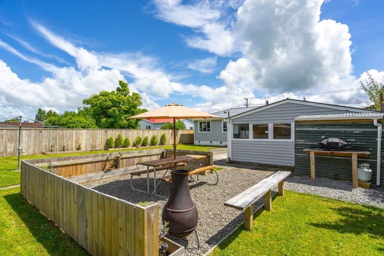 Photo of property in 222 High Street North, Carterton, 5713