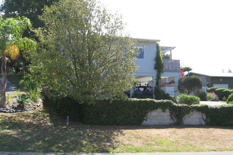 Photo of property in 31 Saddleback Rise, Murrays Bay, Auckland, 0630