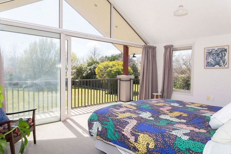 Photo of property in 239 Adelaide Road, Dannevirke, 4930