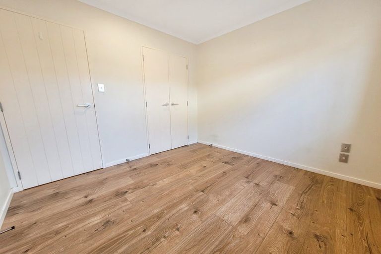 Photo of property in 15 Kouras Place, Flat Bush, Auckland, 2016
