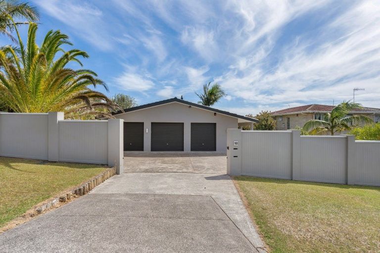 Photo of property in 10 Sea View Terrace, Cockle Bay, Auckland, 2014