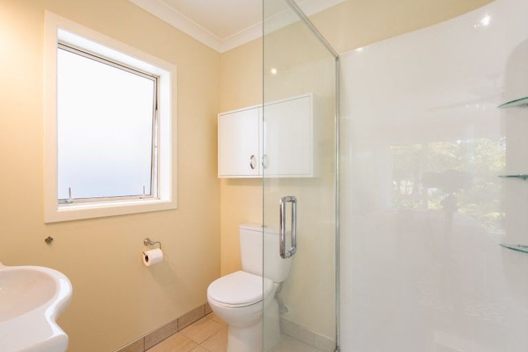 Photo of property in 4 Fairway Oaks Drive, Waikanae Beach, Waikanae, 5036