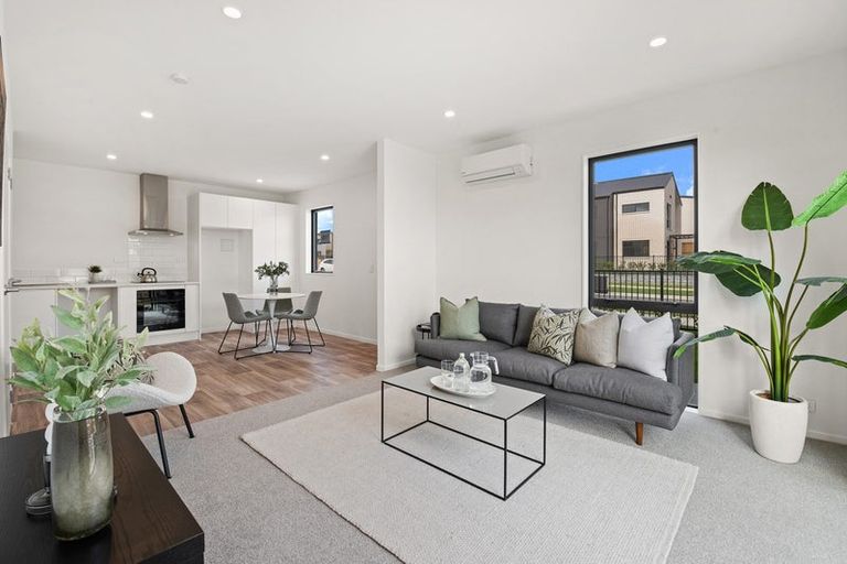 Photo of property in 4 Otereti Street, Flat Bush, Auckland, 2019