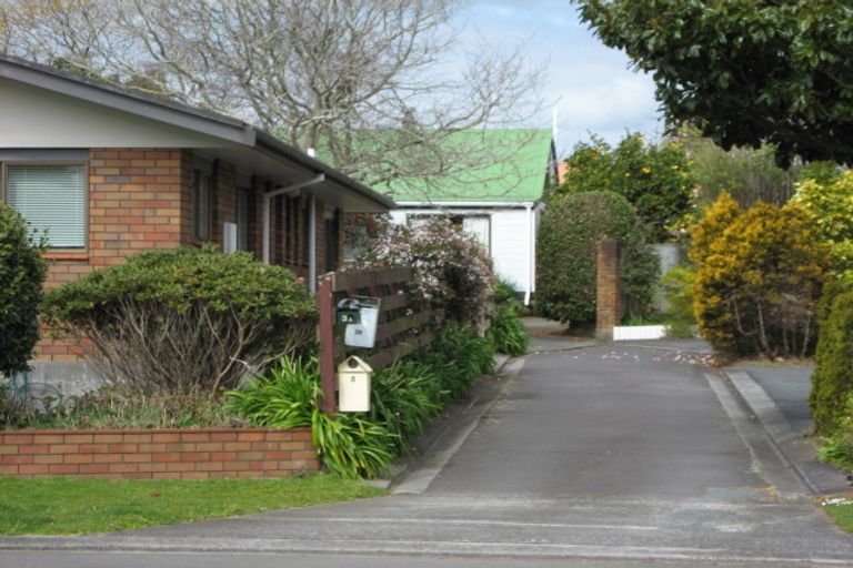 Photo of property in 3a Hunter Place, Merrilands, New Plymouth, 4312