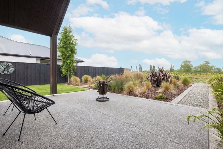 Photo of property in 53 Te Hurunui Drive, Pegasus, 7612