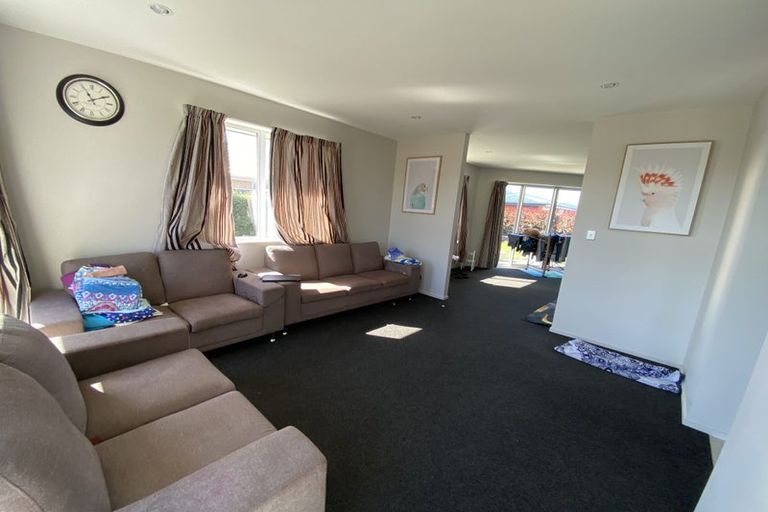 Photo of property in 86 Shillingford Boulevard, Rolleston, 7615