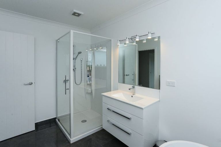 Photo of property in 23 Whakatomo Place, Havelock North, 4130