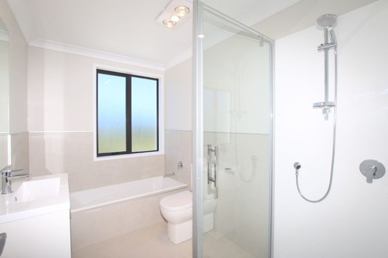 Photo of property in 23b O'meara Street, Swanson, Auckland, 0614