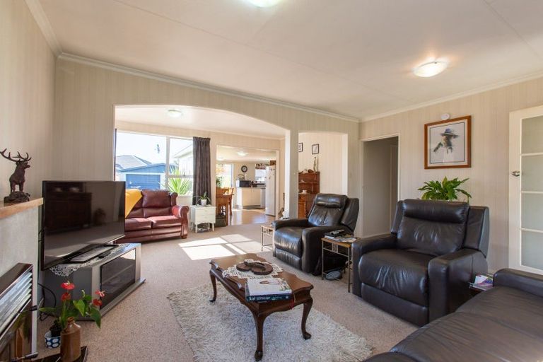 Photo of property in 38 Ruahine Street, Dannevirke, 4930