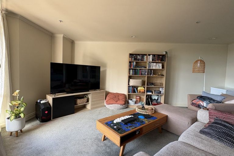 Photo of property in 2c/7-11 Bute Road, Browns Bay, Auckland, 0630