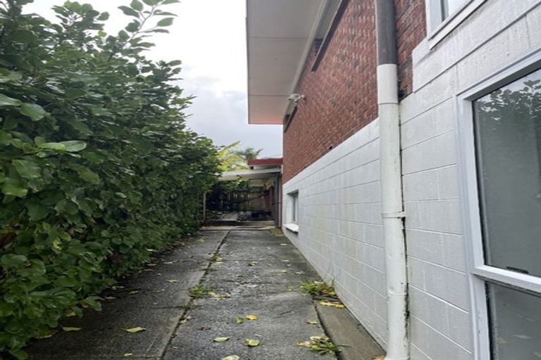 Photo of property in 1/30 Alamein Avenue, Belmont, Auckland, 0622