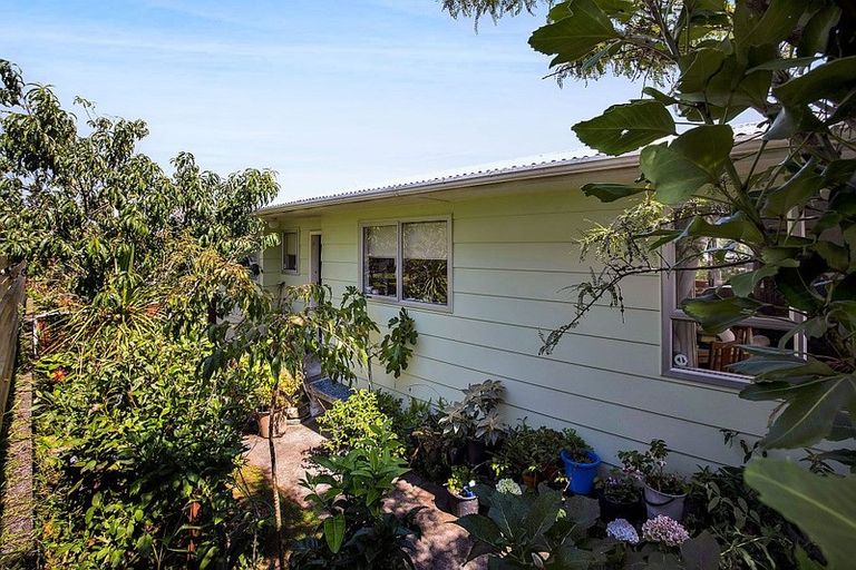 Photo of property in 3a Tavistock Street, Westown, New Plymouth, 4310