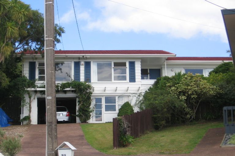 Photo of property in 1/29 Aotearoa Terrace, Murrays Bay, Auckland, 0630