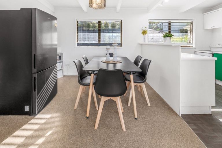 Photo of property in 2/172 Clovelly Road, Bucklands Beach, Auckland, 2012