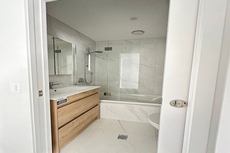 Photo of property in 17 Waimaa Lane, Pokeno, 2402