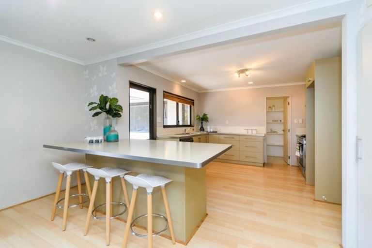 Photo of property in 22 Aintree Crescent, Awapuni, Palmerston North, 4412
