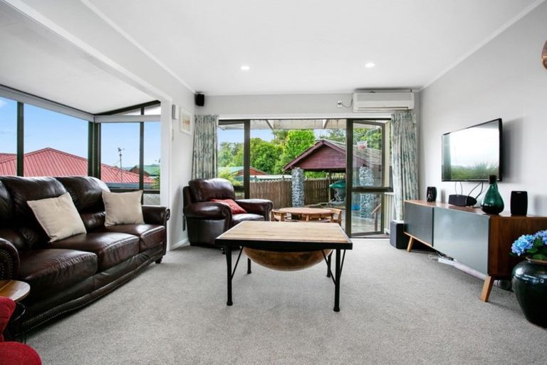 Photo of property in 28 Sheridan Crescent, Leamington, Cambridge, 3432