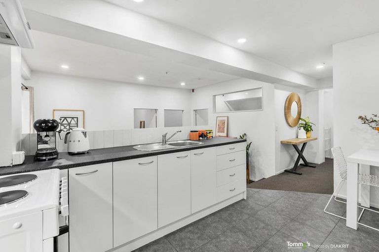 Photo of property in Dixonlane Apartments, 30/7 Feltex Lane, Te Aro, Wellington, 6011