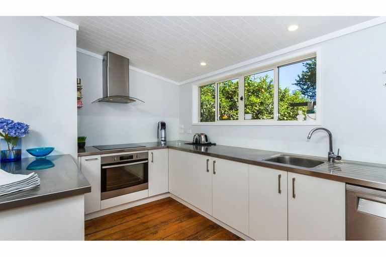 Photo of property in 26 Tipahi Street, Nelson South, Nelson, 7010