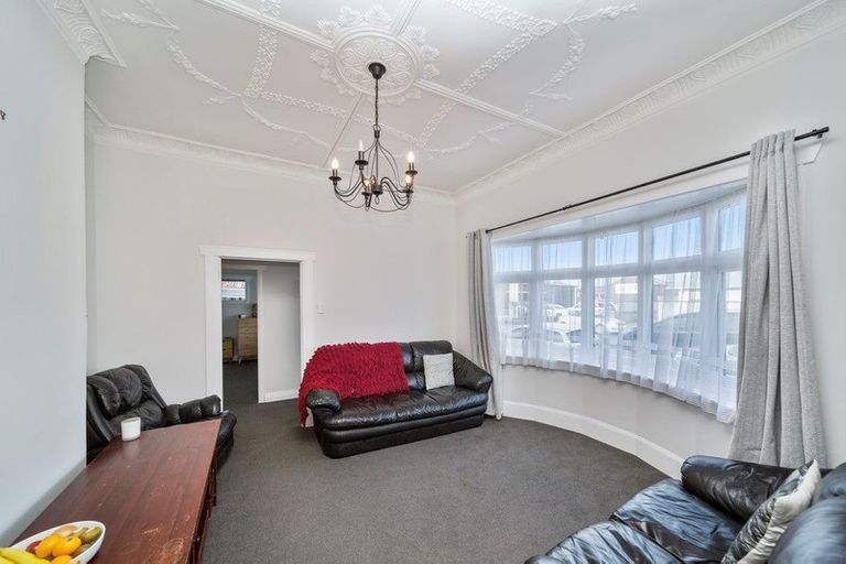 Photo of property in 240 Saint Aubyn Street, New Plymouth, 4310