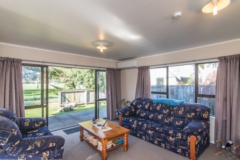 Photo of property in 30a Te Kupe Road, Paraparaumu Beach, Paraparaumu, 5032