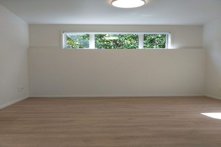 Photo of property in 54 Birkdale Road, Birkdale, Auckland, 0626