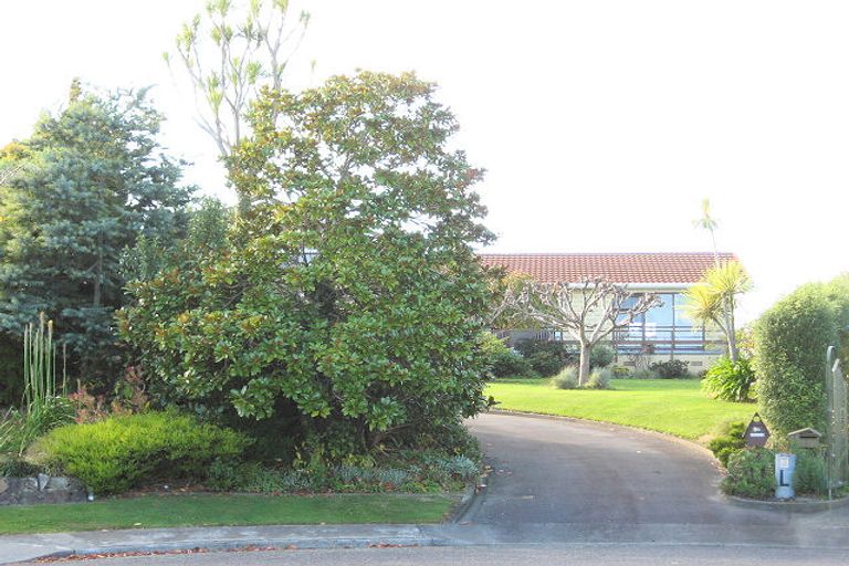 Photo of property in 28 Brandon Street, Otaki, 5512