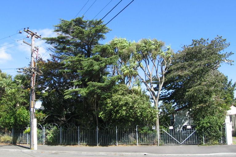 Photo of property in 2 Beth Street, Trentham, Upper Hutt, 5018