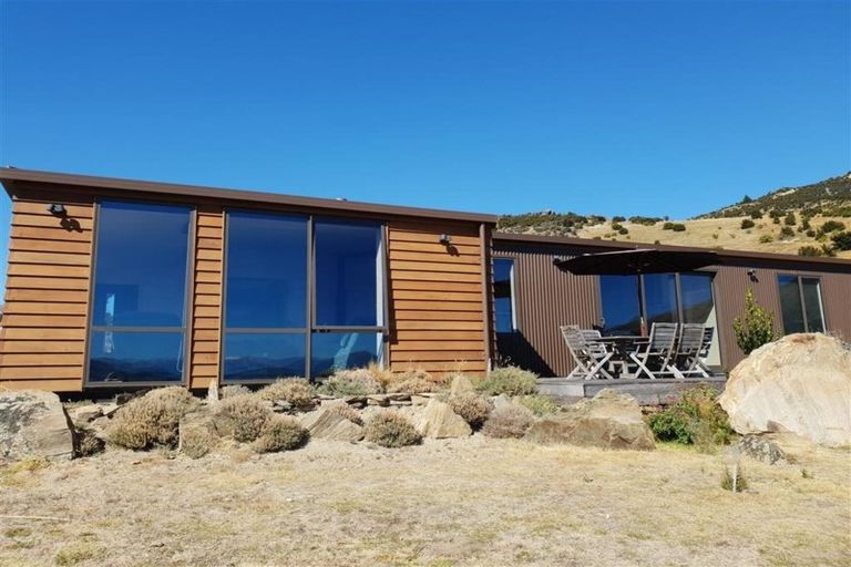 Photo of property in Luggate-cromwell Road, Queensberry, Cromwell, 9383