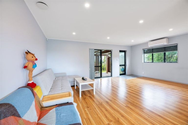 Photo of property in 61 Palomino Drive, Henderson, Auckland, 0612