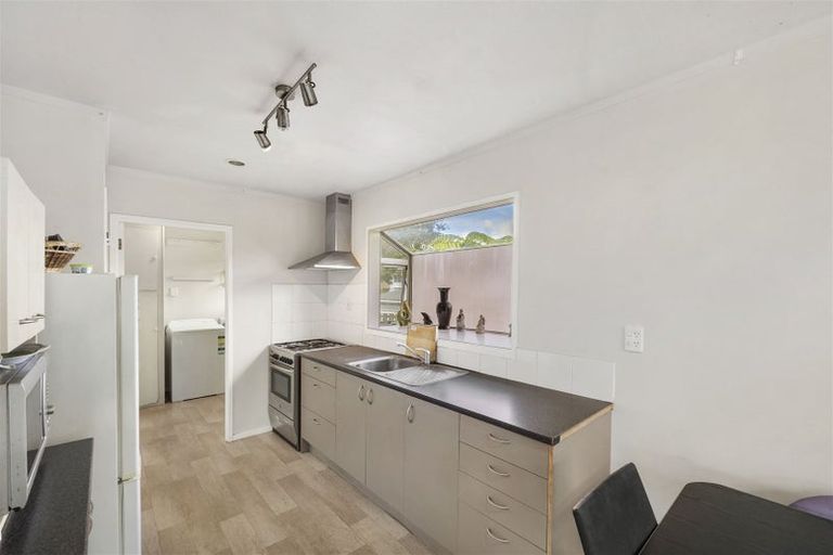 Photo of property in 7 Frobisher Way, Clendon Park, Auckland, 2103