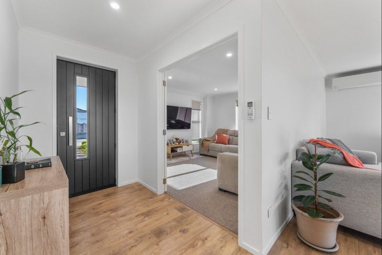 Photo of property in 31 Atutahi Street, Hurdon, New Plymouth, 4310