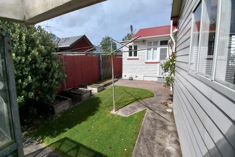 Photo of property in 974 High Street, Avalon, Lower Hutt, 5011