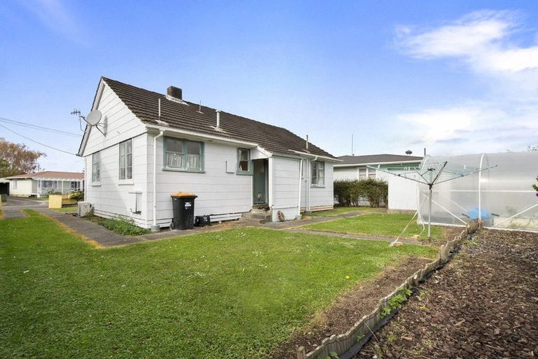 Photo of property in 22 Duff Crescent, Highbury, Palmerston North, 4412